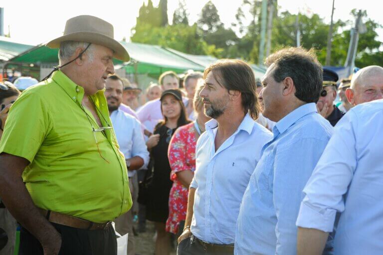 Lee más sobre el artículo Definición inminente sobre la compra de tres frigoríficos por parte de Minerva