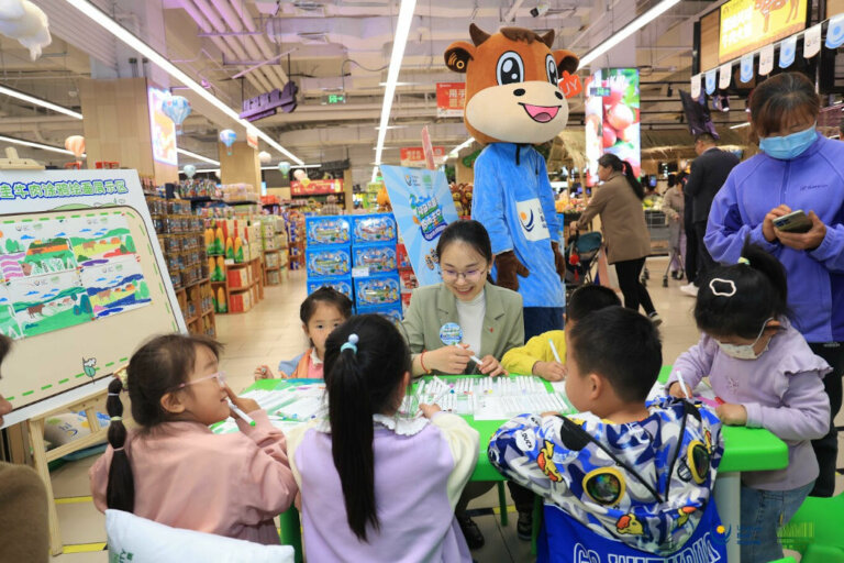 Lee más sobre el artículo La promoción de la carne uruguaya llega a los supermercados Yonghui de China