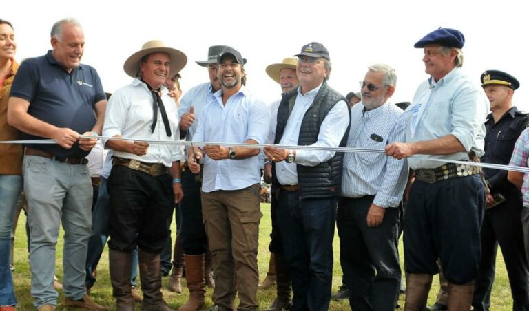Lee más sobre el artículo Más de 400 jinetes en la Revancha Del Prado en Cardona