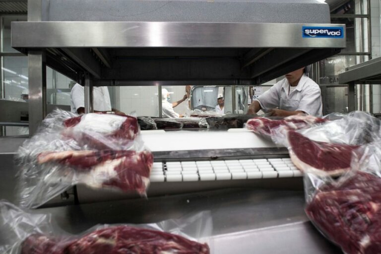 Lee más sobre el artículo El sector cárnico está en condiciones de duplicar la producción y exportación