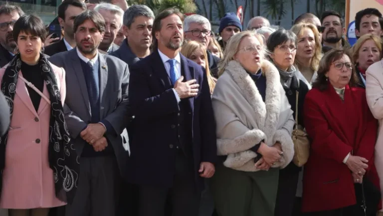 Lee más sobre el artículo Lacalle dijo que la decisión sobre la industria frigorífica responde a la normativa anti monopolio