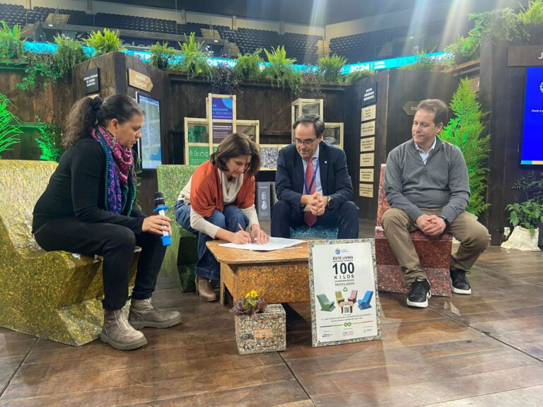 Lee más sobre el artículo Acuerdo para promover la agricultura y la biodiversidad