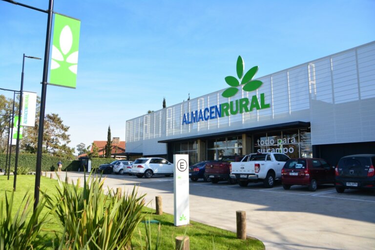 Lee más sobre el artículo Almacén Rural abrió sus puertas en Salto