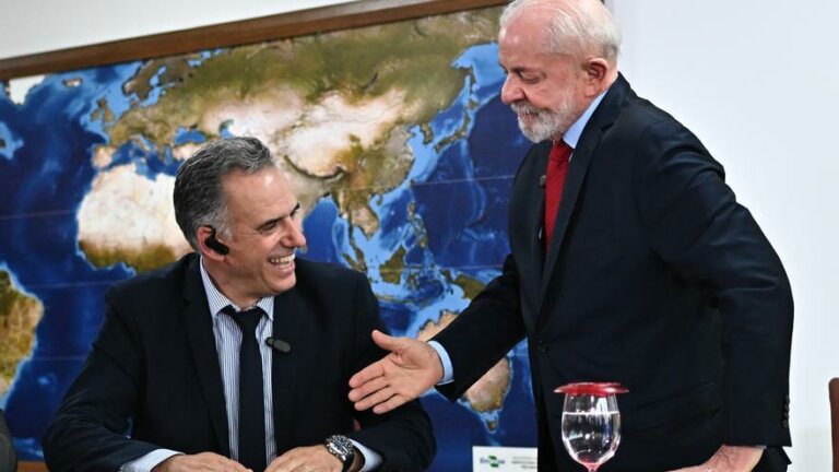 Lee más sobre el artículo Lula y Orsi implementarán un grupo de «alto nivel» para asuntos bilaterales