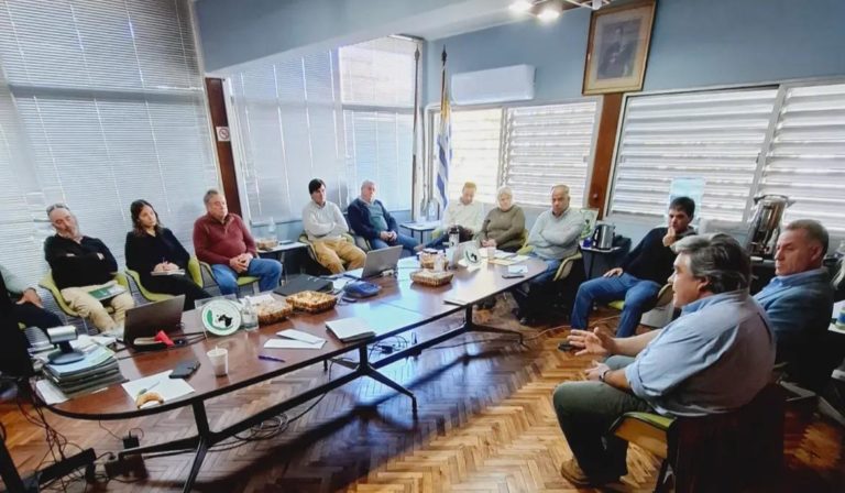 Lee más sobre el artículo Impulsan plan para el desarrollo lechero a partir de la exitosa experiencia forestal