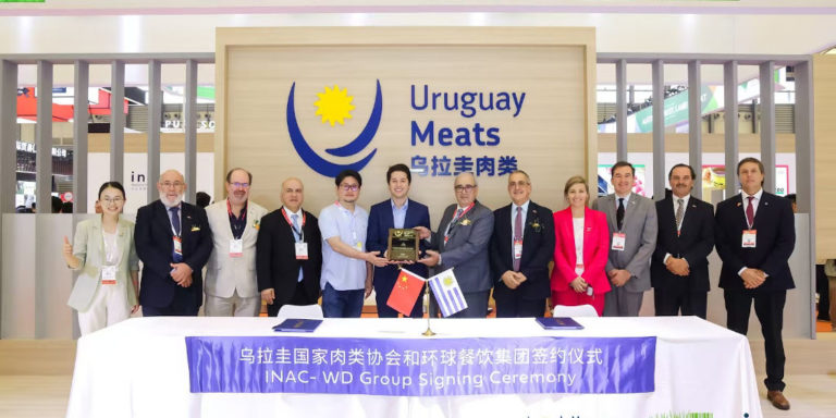 Lee más sobre el artículo Carne uruguaya deslumbra en SIAL China 2025 con presencia institucional y nuevos acuerdos
