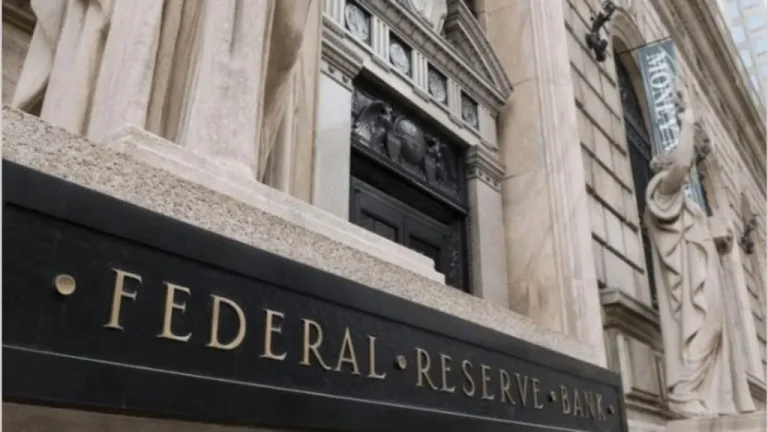 Lee más sobre el artículo La Fed mantendría las tasas sin cambios pese a la presión de Trump