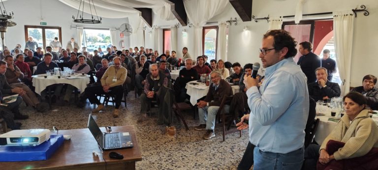 Lee más sobre el artículo Jornada de sinergia y futuro productivo en Flores