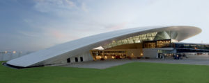 Lee más sobre el artículo Medidas sindicales afectan el suministro de combustible de aviación en el Aeropuerto de Carrasco