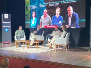 Lee más sobre el artículo “Pensar Juntos”: la Unión Rural de Flores analizó sostenibilidad productiva e inteligencia artificial