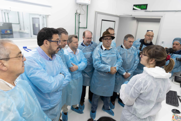 Lee más sobre el artículo Orsi recibió propuestas de desarrollo tecnológico en sanidad y robótica en visita a INIA La Estanzuela
