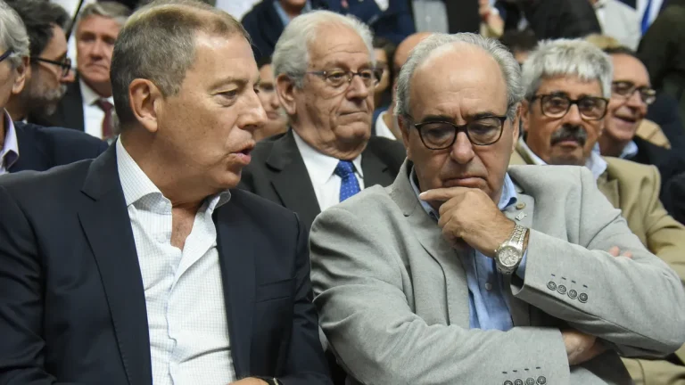 Lee más sobre el artículo Oddone y gremiales de Salto analizaron medidas de frontera tras ampliación del descuento en combustibles