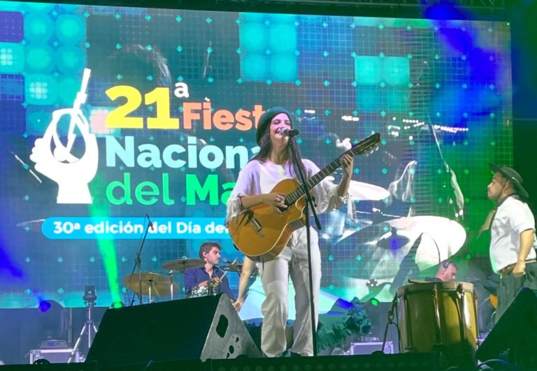 Lee más sobre el artículo Lucía Chappe anuncia su primer álbum que llegará en febrero