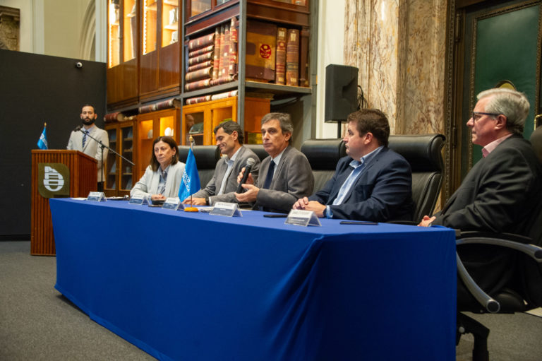 Lee más sobre el artículo El BROU reinstala el descuento del 15% en el litoral para compras con tarjeta Recompensa