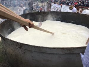 Lee más sobre el artículo El arroz con leche de Cardal es atracción en la Fiesta Nacional local