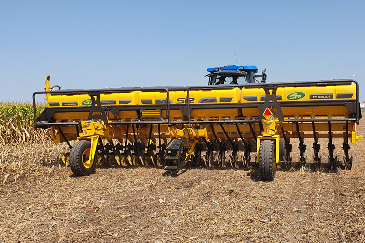 Lee más sobre el artículo Saravia Jorge maquinaria presenta la línea completa de SR fertilizadoras en línea