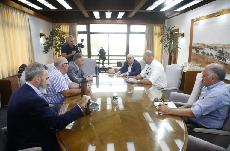 Lee más sobre el artículo El Gobierno y Campo Unido coordinan acciones ante déficit hídrico