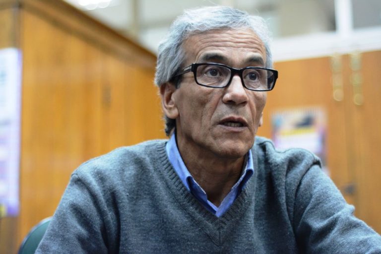 Lee más sobre el artículo El gobierno busca cerrar los conflictos en el puerto y la industria láctea antes de fines febrero