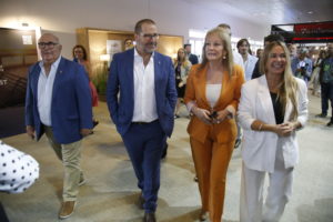 Lee más sobre el artículo La innovación y sostenibilidad se posicionan en la apertura de «Agro en Punta»