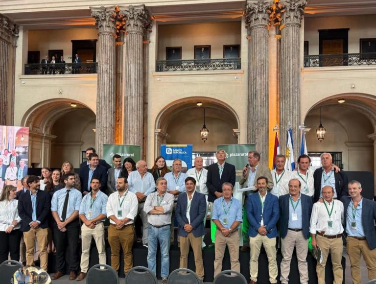 Lee más sobre el artículo BROU y Plaza Rural celebraron remate de «campanas» en el Museo del Gaucho