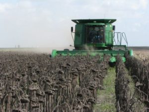 Lee más sobre el artículo John Deere elimina las fronteras de la conectividad con Soluciones Conectadas