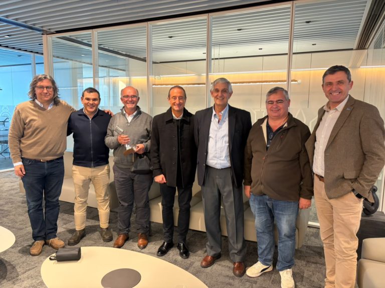Lee más sobre el artículo Conaprole celebra 90 años y recibe homenaje de Radio Rural