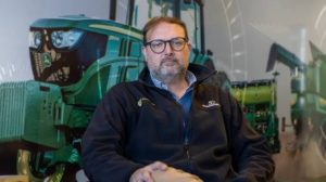 Lee más sobre el artículo El  hito en innovación con la llegada del John Deere 9RX 830, el tractor más grande y potente disponible para el sector
