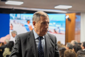Lee más sobre el artículo Definen emisión de deuda histórica por US$ 1.300 millones con tasas récord a la baja