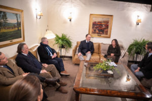 Lee más sobre el artículo Gobierno mantiene el precio del gasoil ante incertidumbre global por conflicto en Medio Oriente