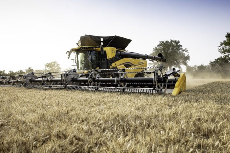 Lee más sobre el artículo Corporación de Maquinaria presenta la New Holland CR11, la cosechadora de mayor capacidad de la marca